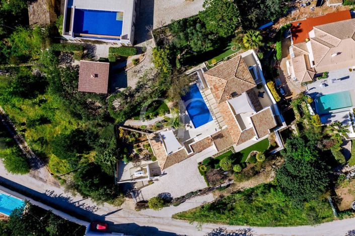 Image No.86-4 Bed House for sale