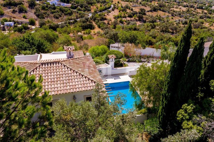 Image No.90-4 Bed House for sale