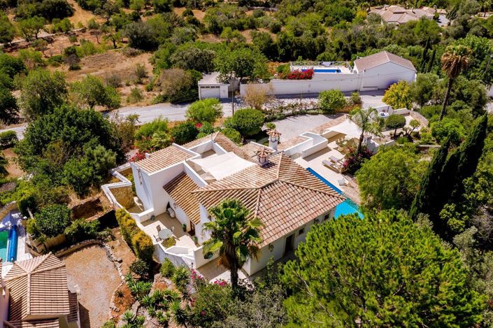 Image No.99-4 Bed House for sale