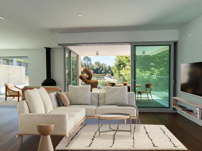 Image No.9-5 Bed House for sale