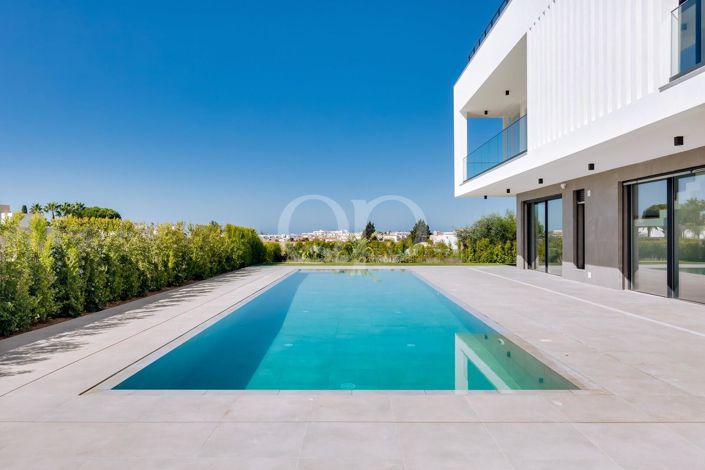 Image No.31-4 Bed House for sale