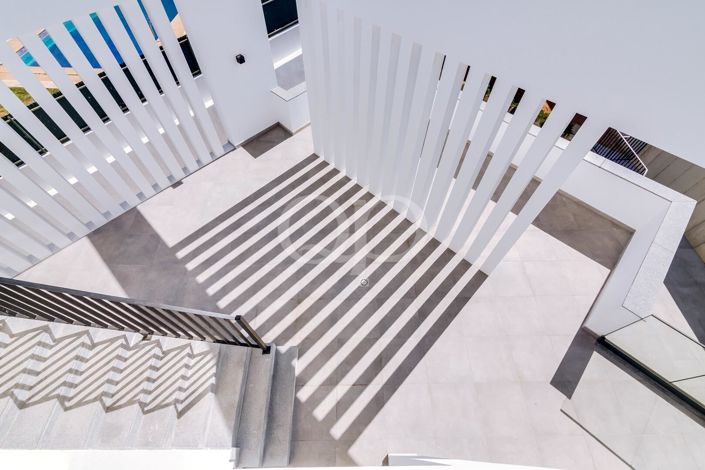 Image No.36-4 Bed House for sale