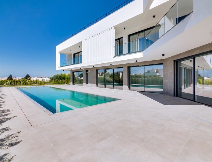 Image No.62-4 Bed House for sale