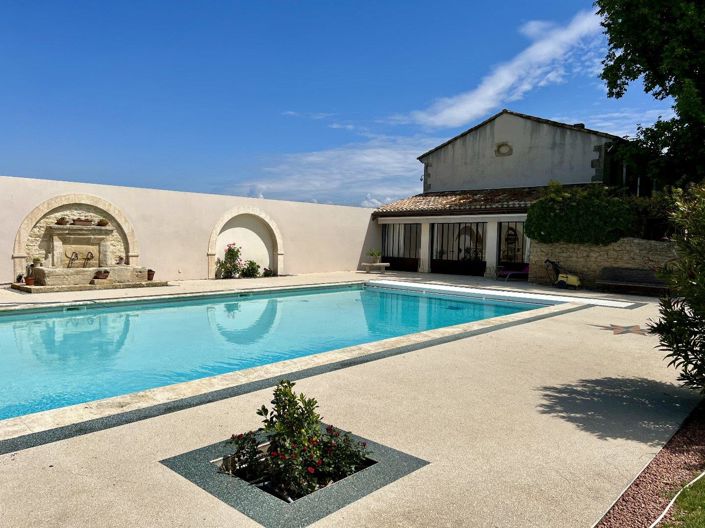 Image No.1-6 Bed House for sale