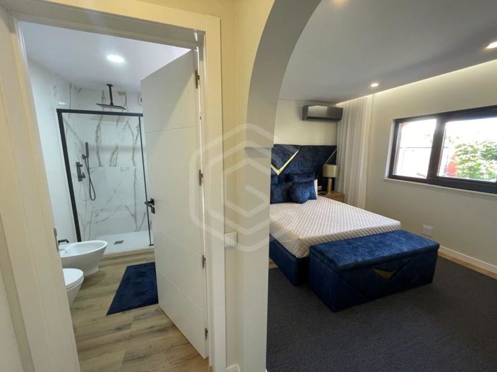 Image No.16-4 Bed House for sale