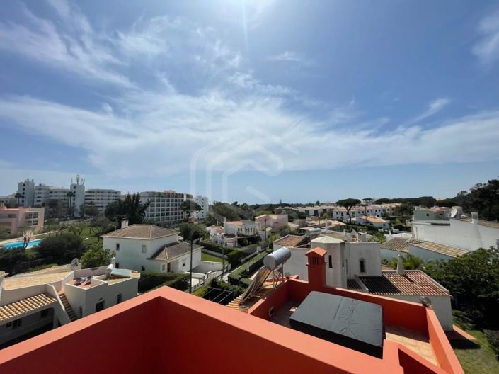 Image No.44-4 Bed House for sale