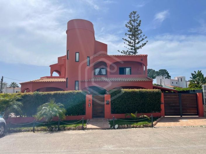 Image No.49-4 Bed House for sale