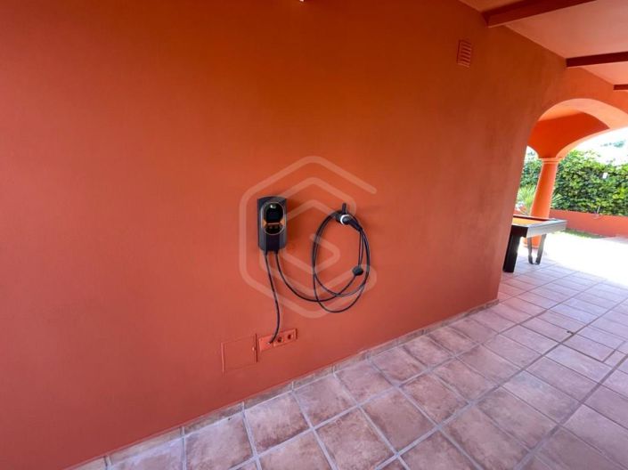 Image No.52-4 Bed House for sale