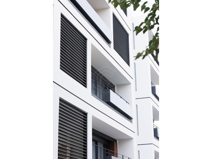 Image No.17-4 Bed Apartment for sale