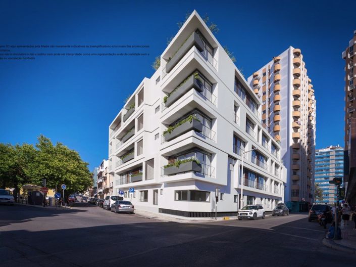 Image No.18-4 Bed Apartment for sale