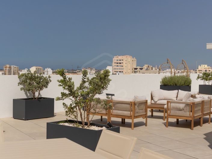 Image No.2-4 Bed Apartment for sale