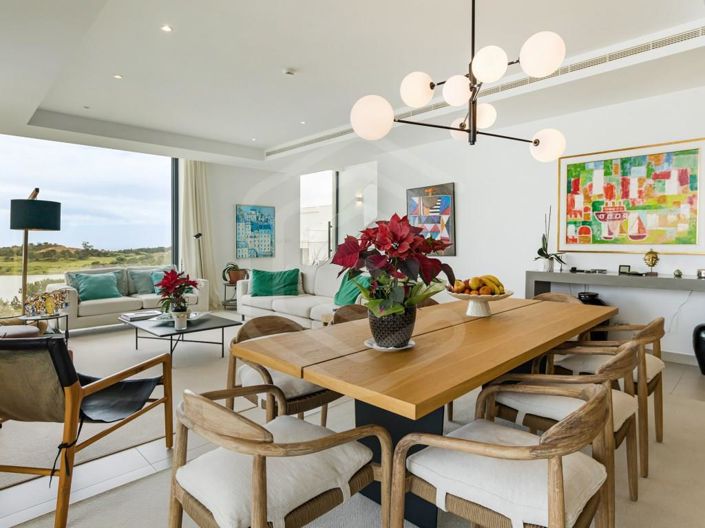 Image No.8-3 Bed Apartment for sale