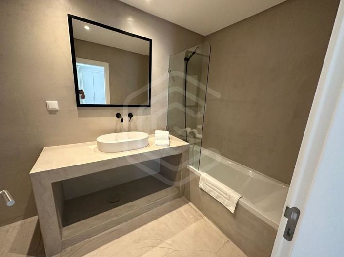 Image No.28-2 Bed House for sale