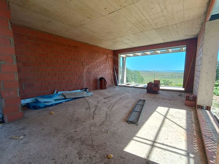 Image No.11-3 Bed House for sale