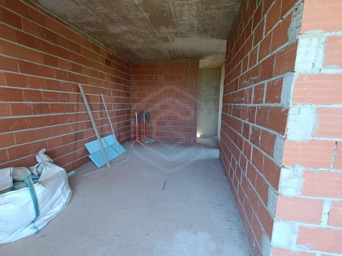 Image No.21-3 Bed House for sale