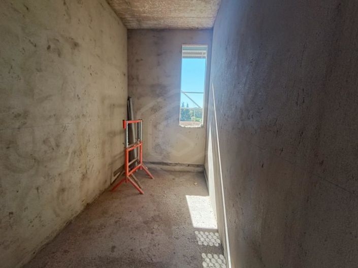 Image No.22-3 Bed House for sale