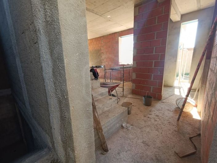 Image No.6-3 Bed House for sale