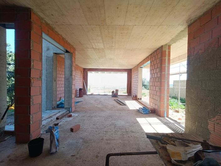 Image No.8-3 Bed House for sale