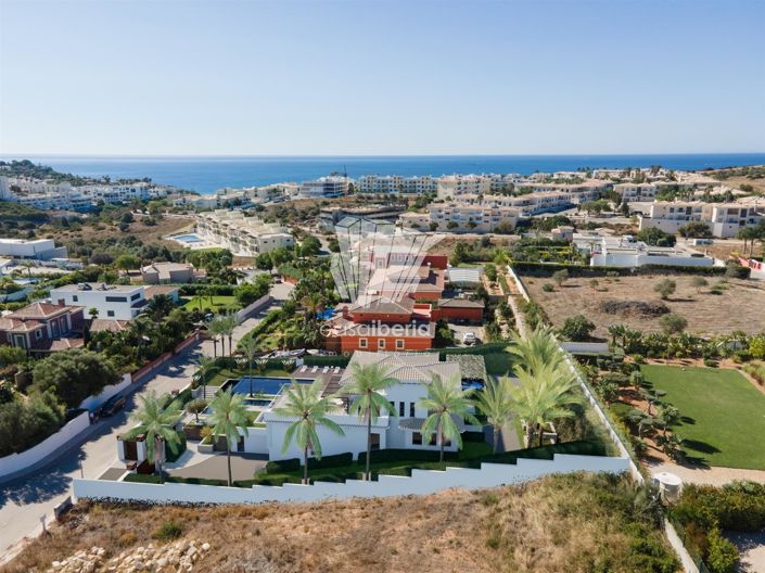 Image No.4-4 Bed House for sale