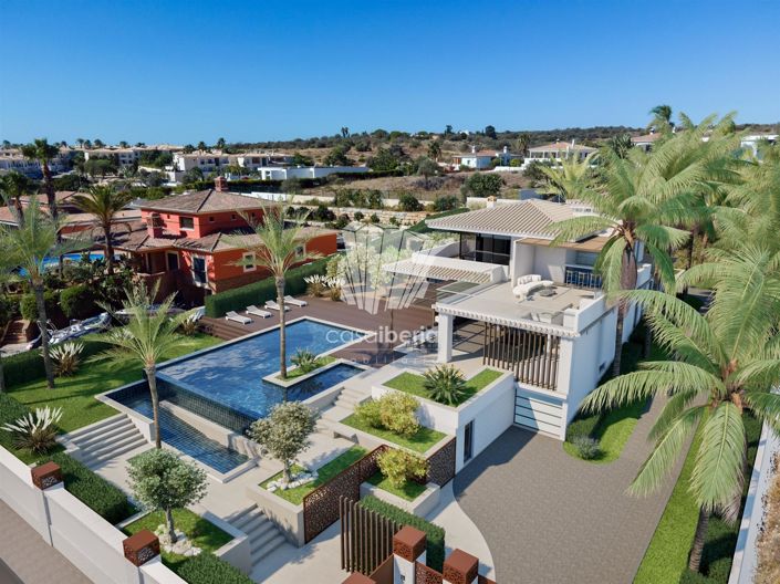 Image No.6-4 Bed House for sale