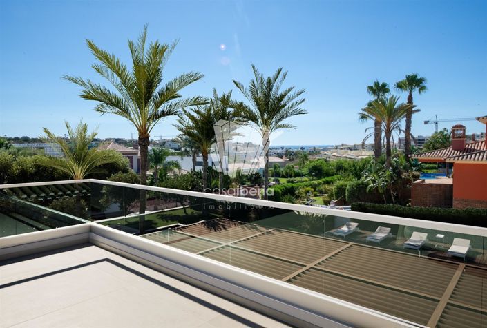 Image No.9-4 Bed House for sale