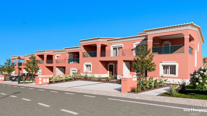 Image No.1-4 Bed House for sale