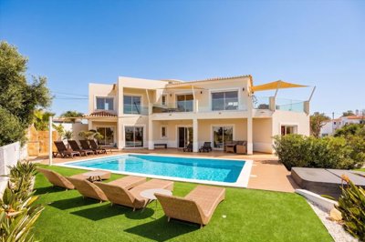 1 - Lagoa, House