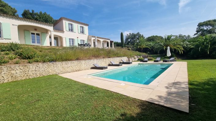 Image No.1-4 Bed House for sale