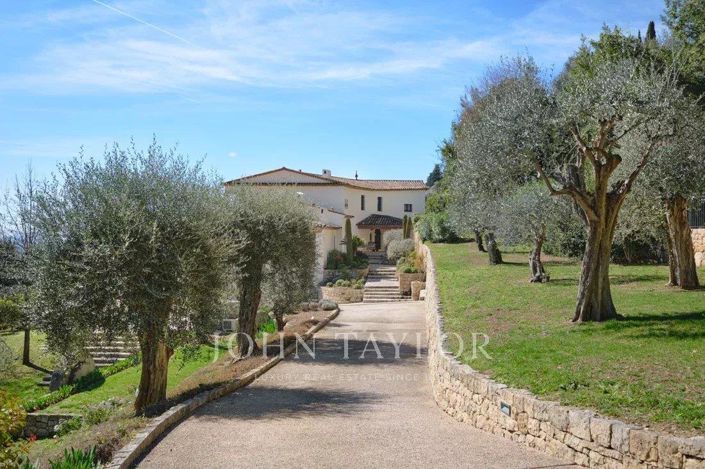 Image No.1-5 Bed House for sale