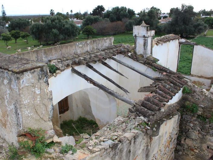 Image No.15-6 Bed House for sale