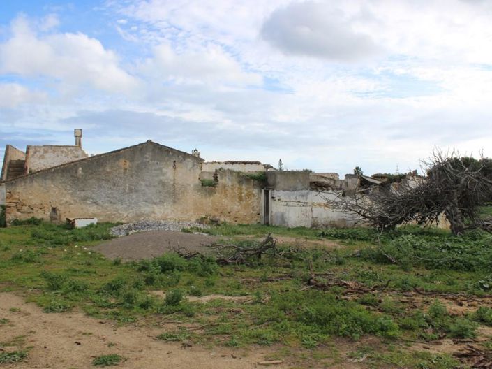 Image No.18-6 Bed House for sale