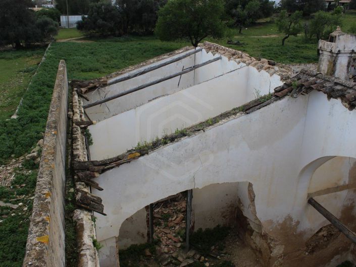 Image No.18-6 Bed House for sale