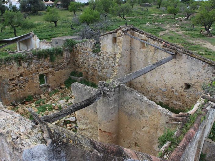 Image No.20-6 Bed House for sale