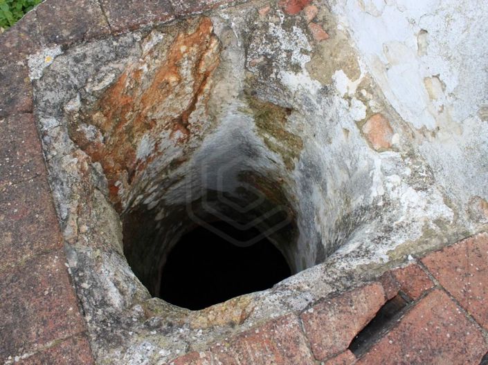 Image No.21-6 Bed House for sale