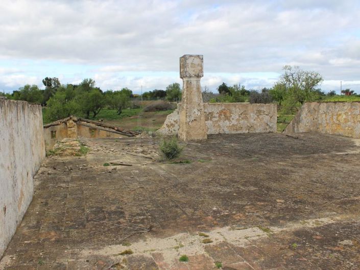 Image No.27-6 Bed House for sale