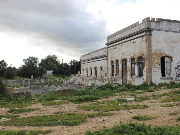 Image No.5-6 Bed House for sale