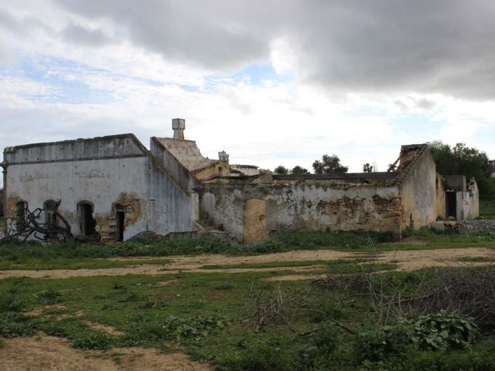 Image No.7-6 Bed House for sale