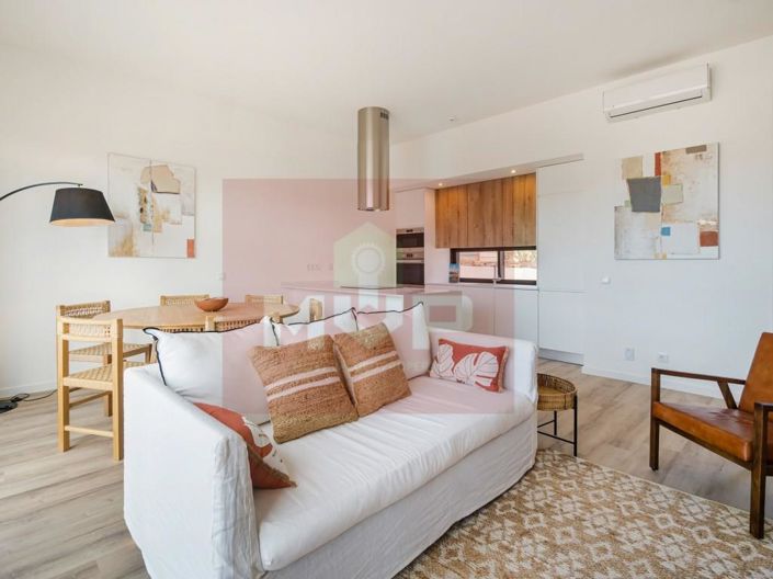 Image No.10-2 Bed House for sale