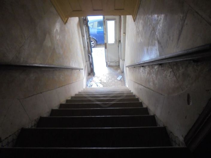 Image No.16-8 Bed House for sale