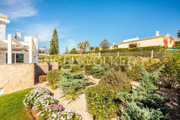 Image No.44-4 Bed House for sale