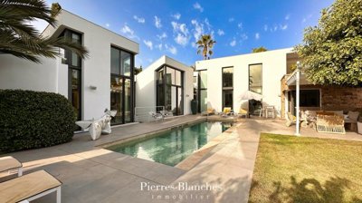1 - Saint-Tropez, Property