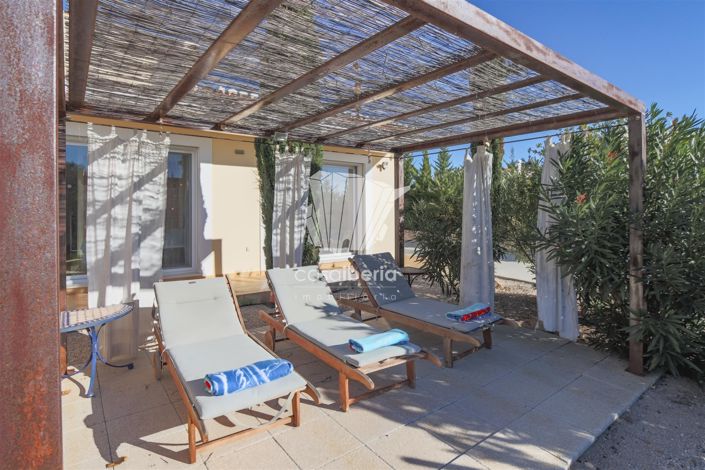 Image No.27-6 Bed House for sale