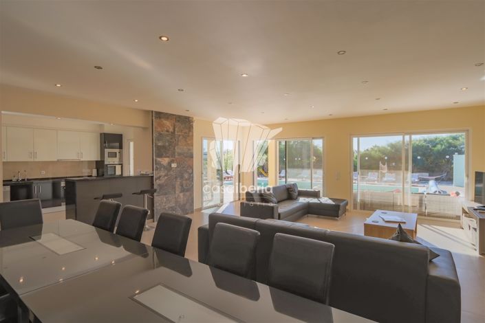 Image No.41-6 Bed House for sale