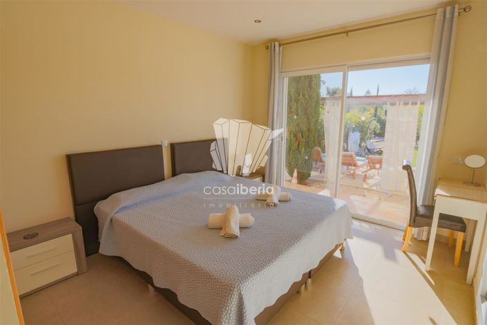 Image No.54-6 Bed House for sale