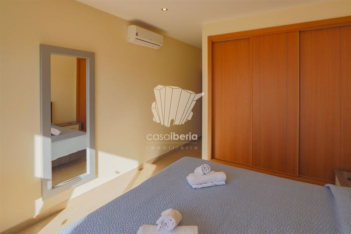Image No.55-6 Bed House for sale