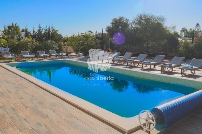 Image No.9-6 Bed House for sale