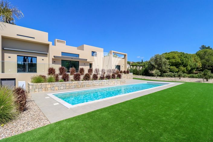 Image No.6-4 Bed House for sale