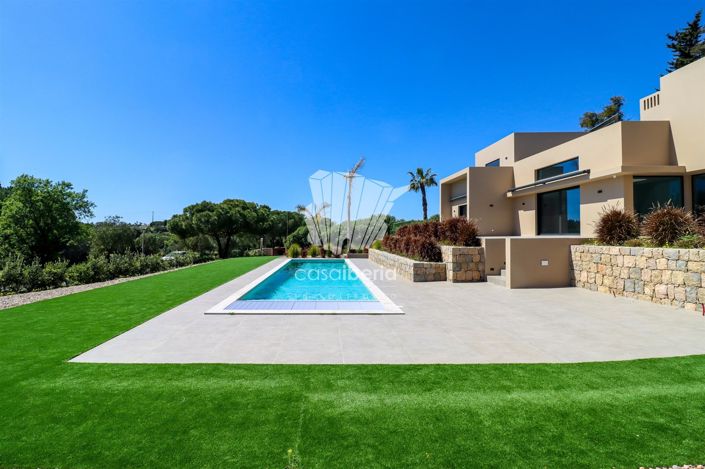 Image No.9-4 Bed House for sale