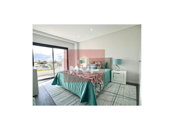 Image No.17-3 Bed Apartment for sale