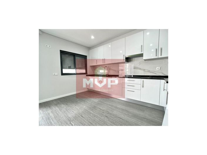 Image No.23-3 Bed Apartment for sale